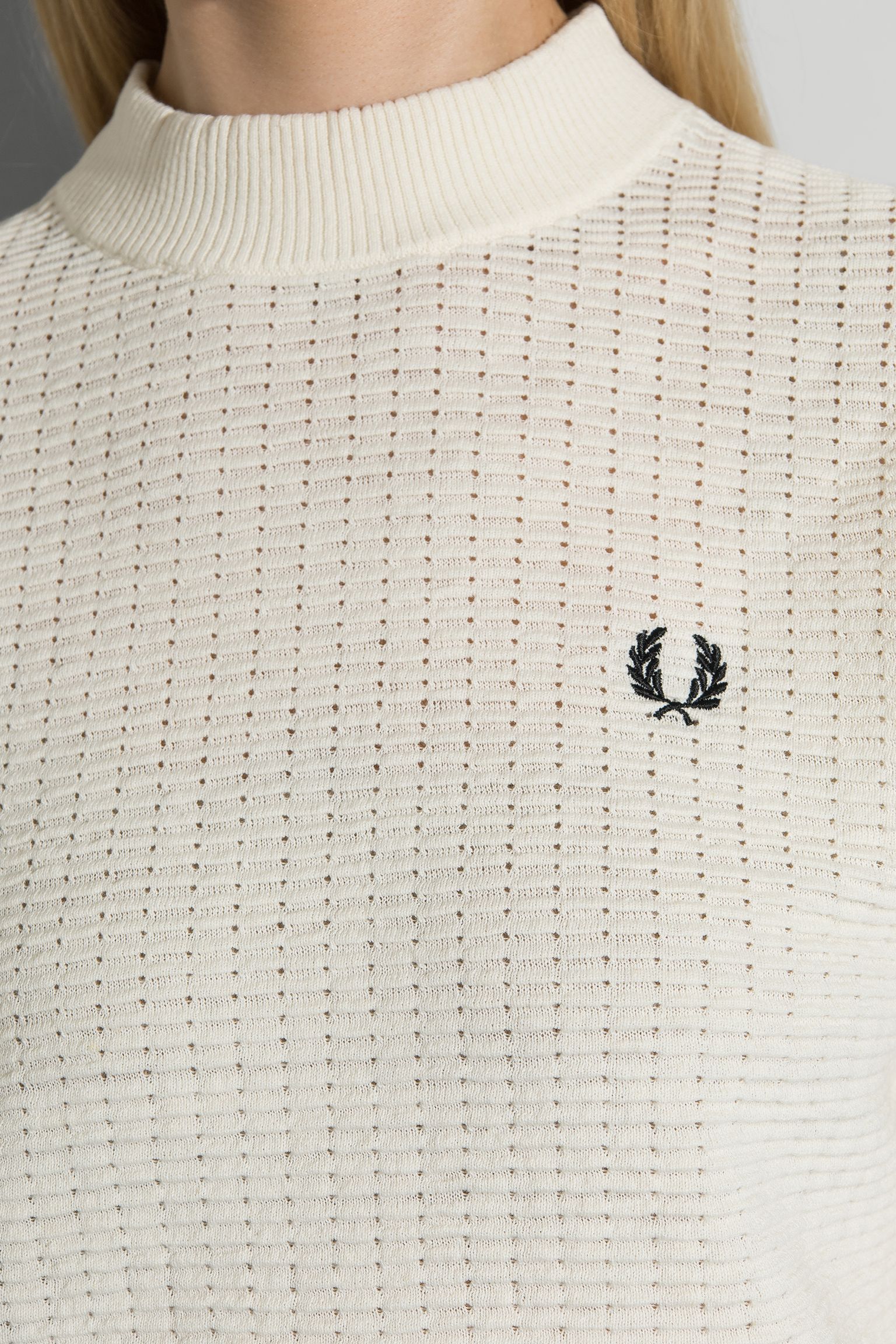 Футболка TEXTURED KNIT HIGH NECK