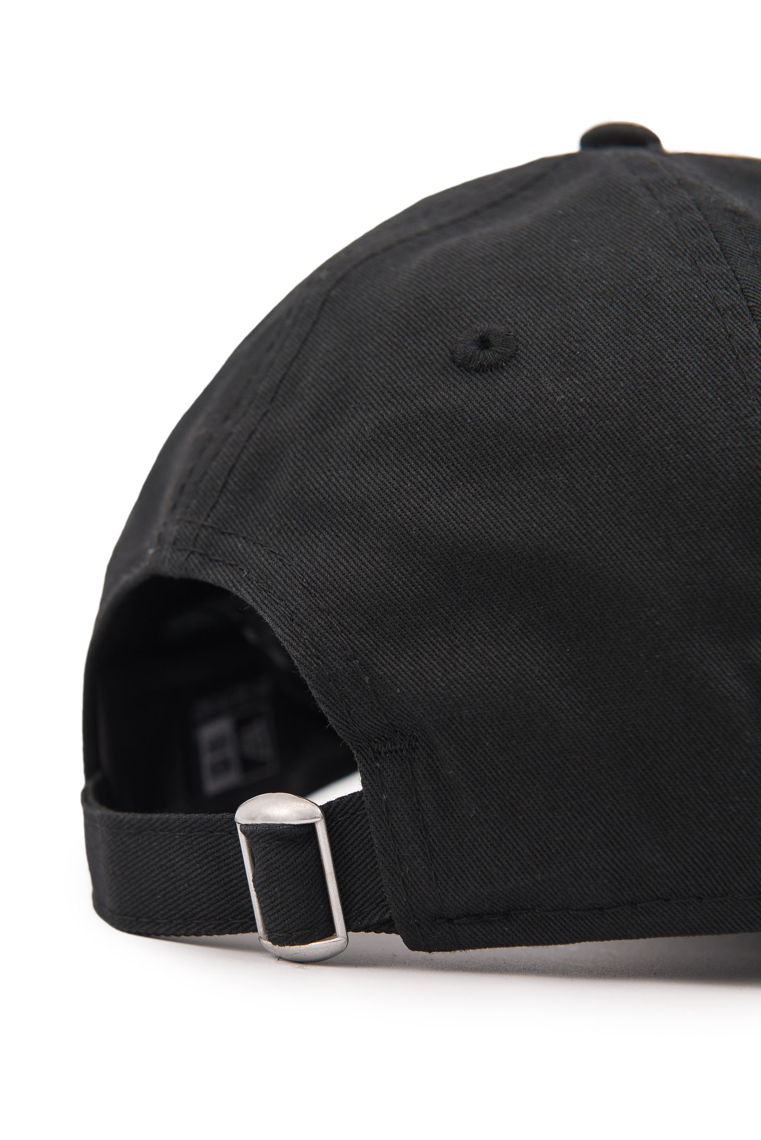 Стильные REIGNING CHAMP x New Era Бейсболка 9Twenty Crest Logo