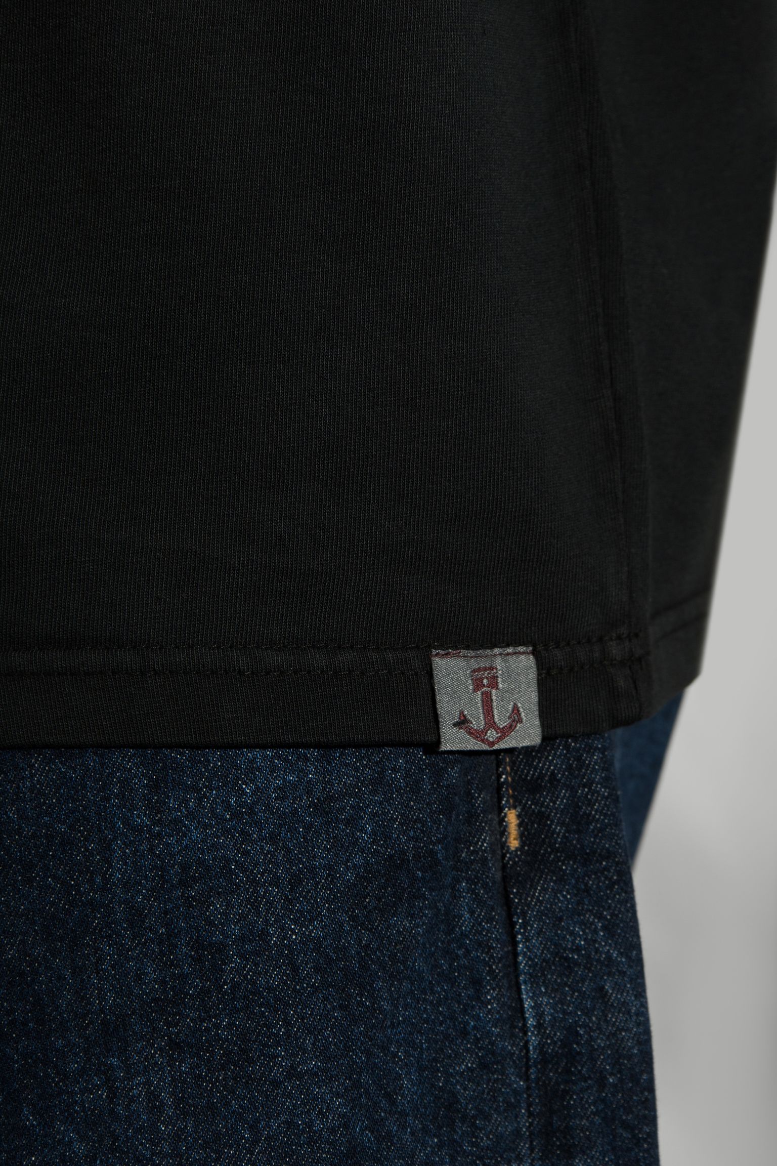 Стильні Футболка ASH POCKET