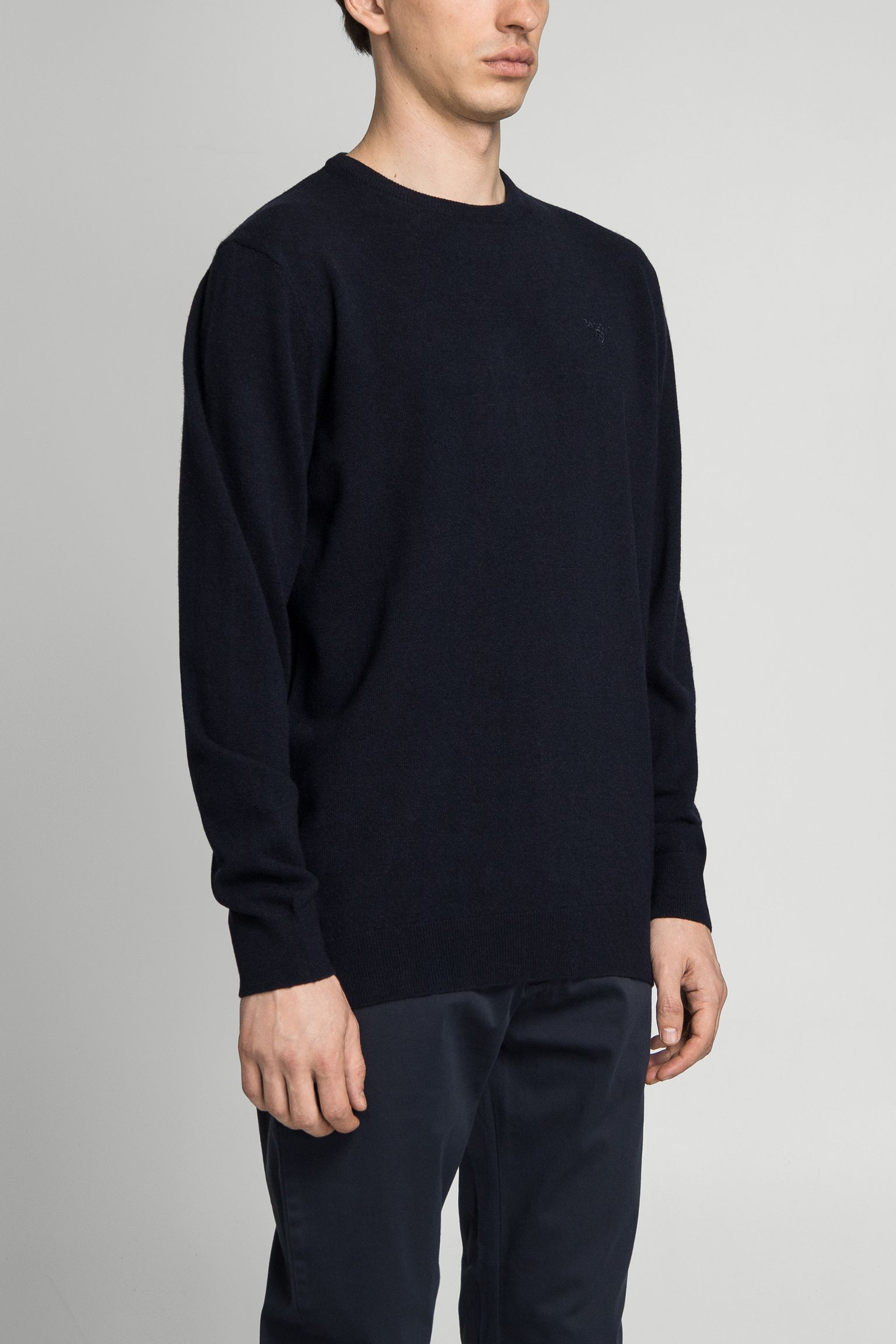 Свитер Essential Lambswool Crew Neck с доставкой